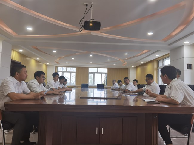 8月份开会照片_副本.jpg