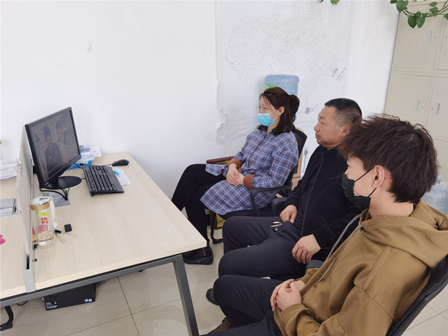 第一管理区团支部组织团员青年学习观看“黑龙江青少年党史学习教育青年宣讲会”直播_副本.jpg